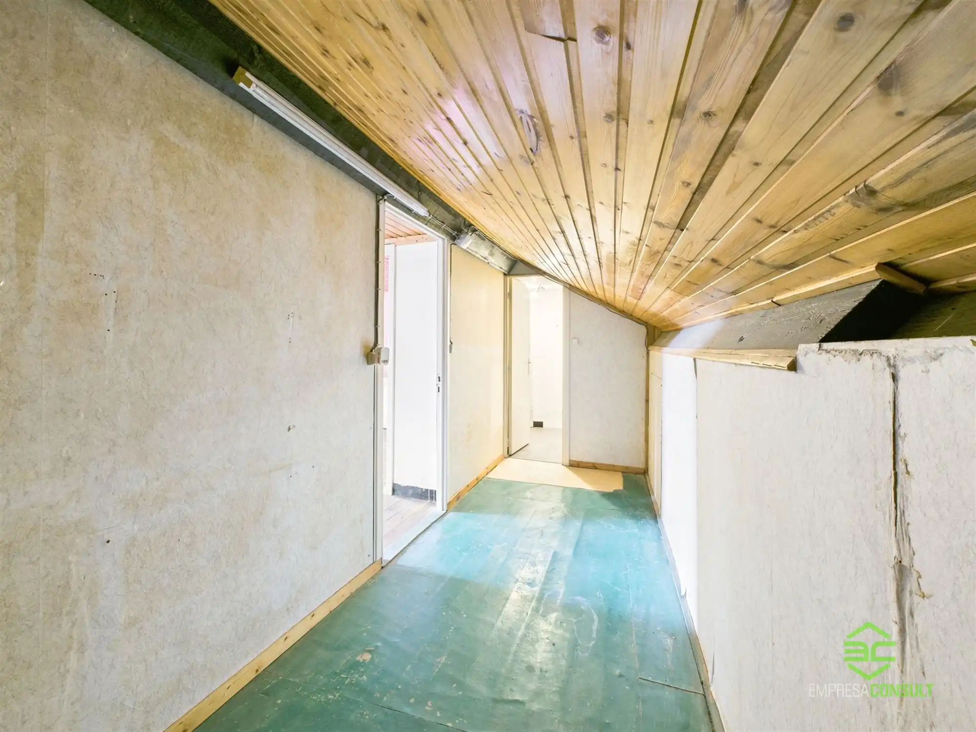 Ruime stadswoning met 5 slpk en 2 badk! foto 19