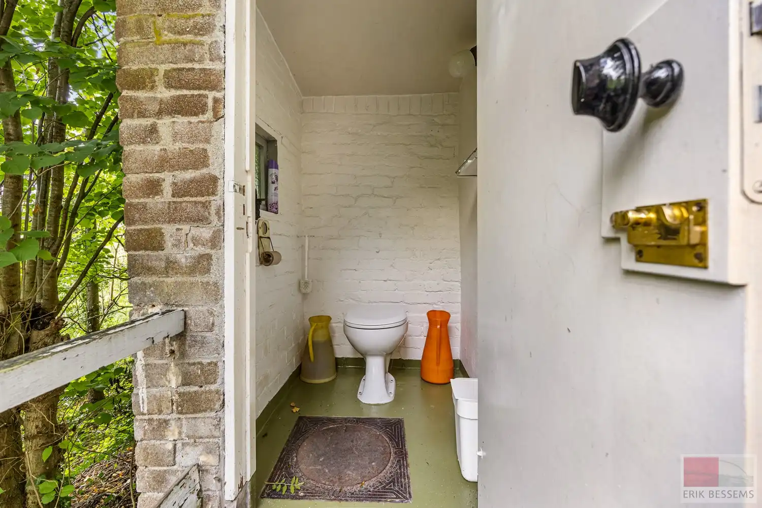 Uitzonderlijke boswoning foto 11