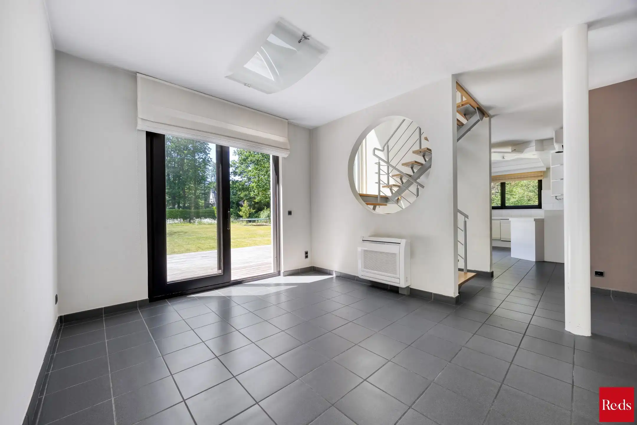 Villa met zwembad omringd door natuur en maximale privacy foto 9