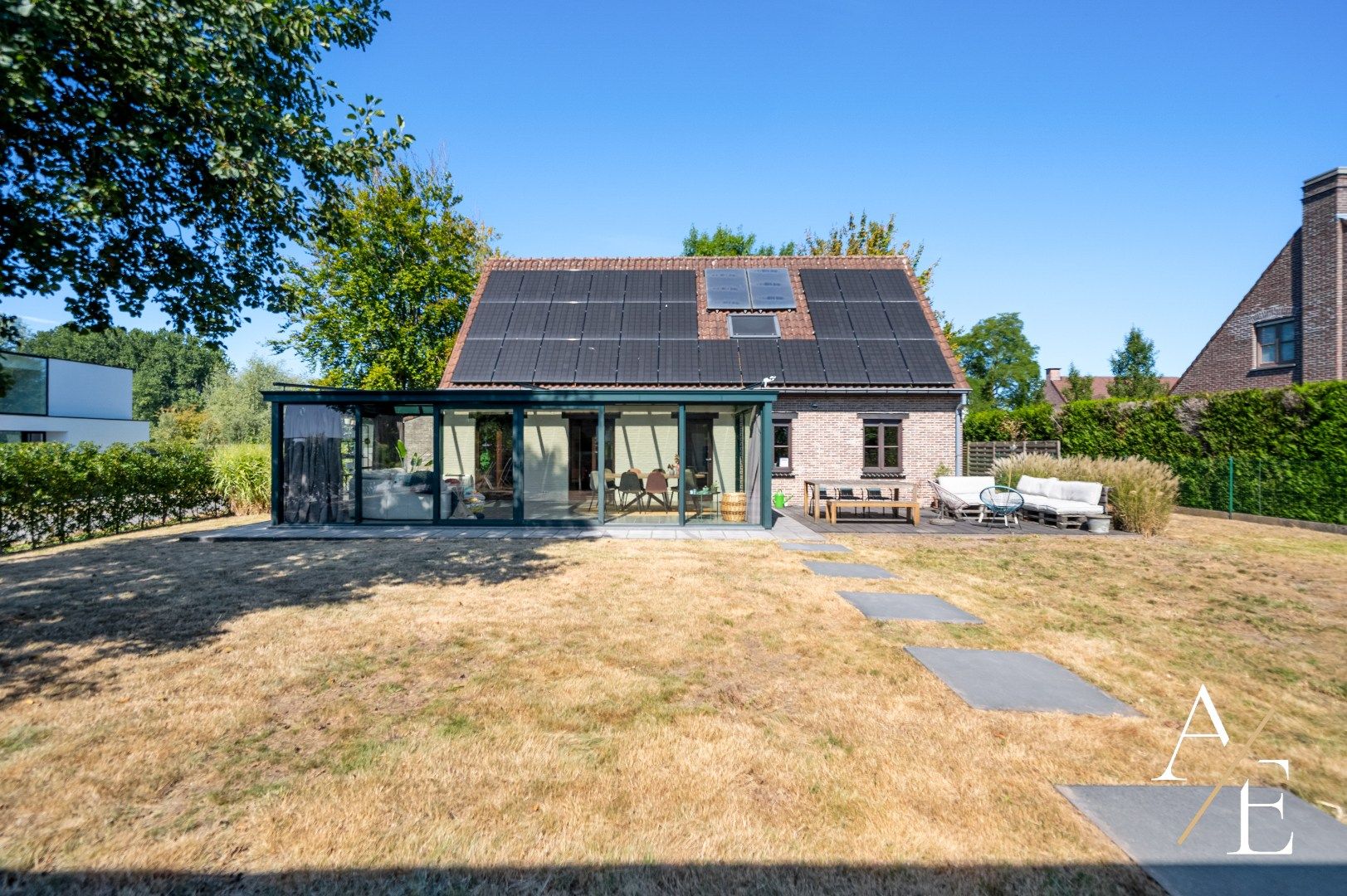 Instapklare open bebouwing met 3 slaapkamers en 2 badkamers foto 15