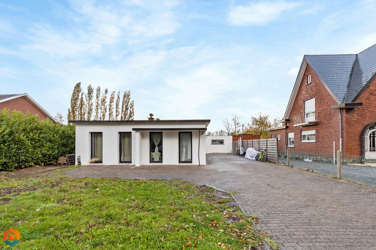 Woning met 4 slpkrs en garage op perceel van 1401 m² foto 25