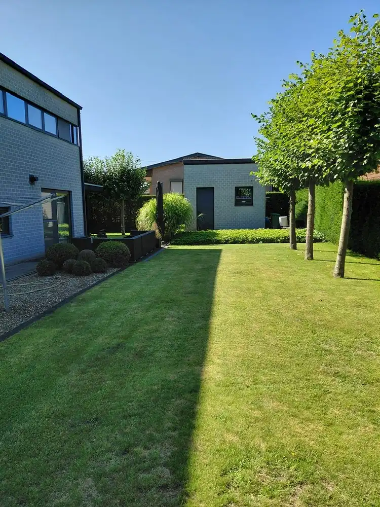 Licht, ruimte en luxe: energiezuinige, recente villa met 5 slk te koop in Maasmechelen! foto 29