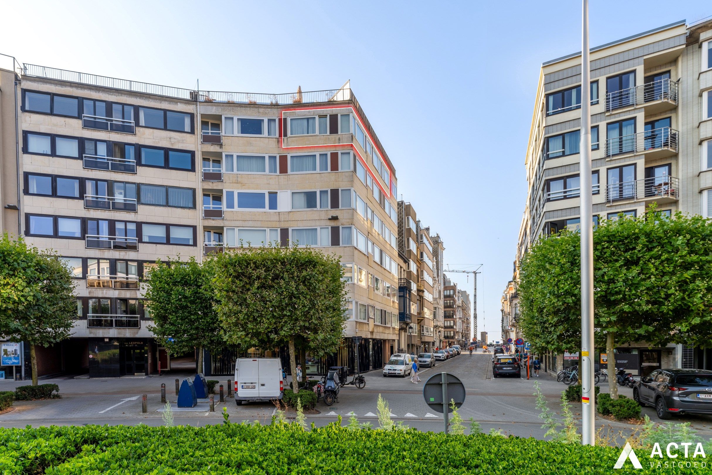 Centraal gelegen appartement met twee slaapkamers op het Leopold I Plein foto {{pictureIndex}}