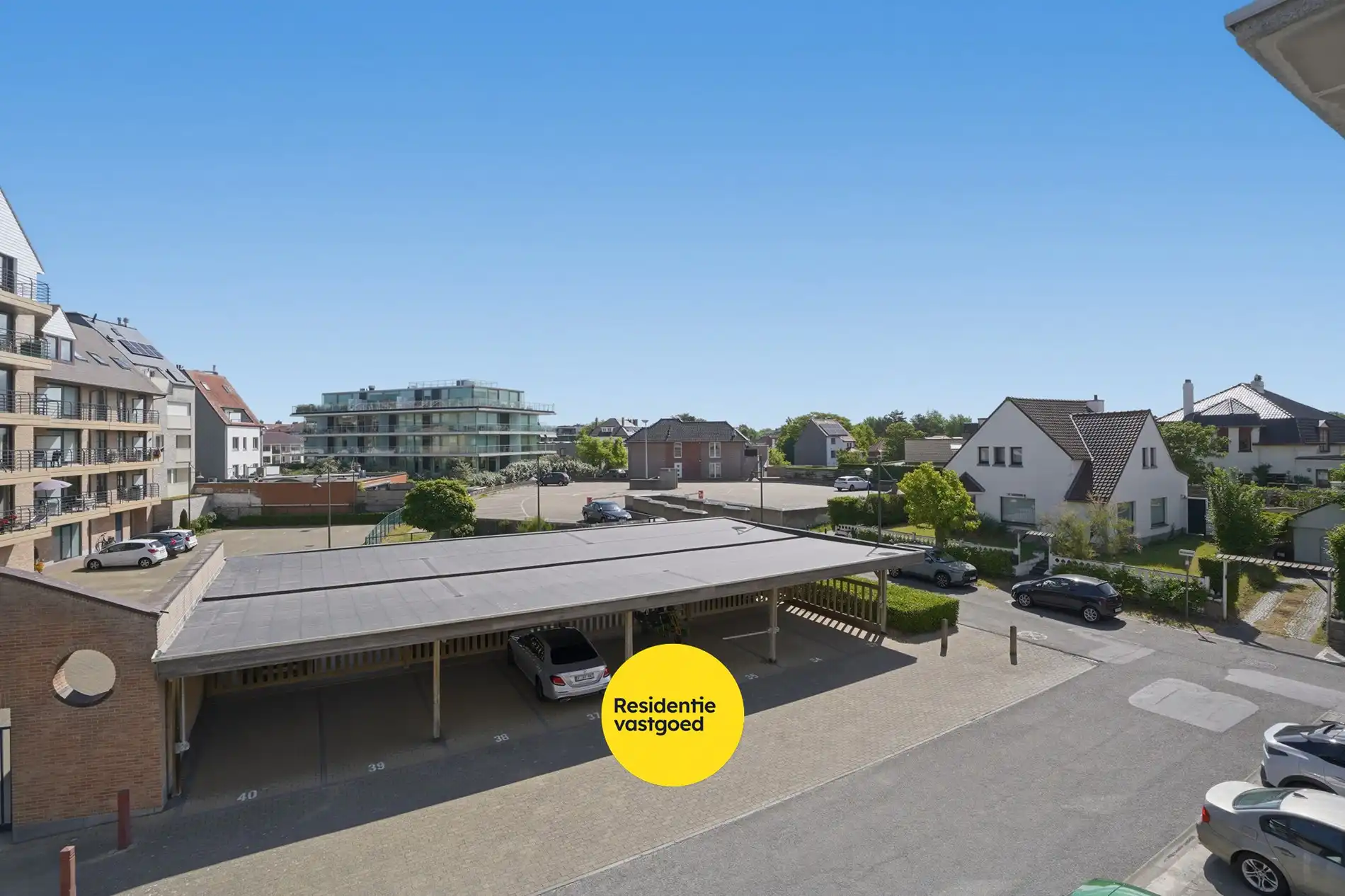 Op te frissen 2-slaapkamerappartement (73m²) te Koksijde Sint-Idesbald.  foto 17