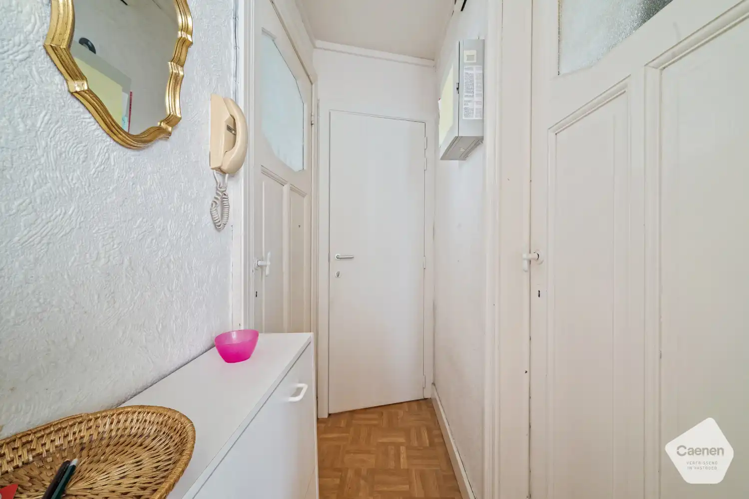 Te renoveren twee slaapkamer appartement op gunstige locatie foto 9
