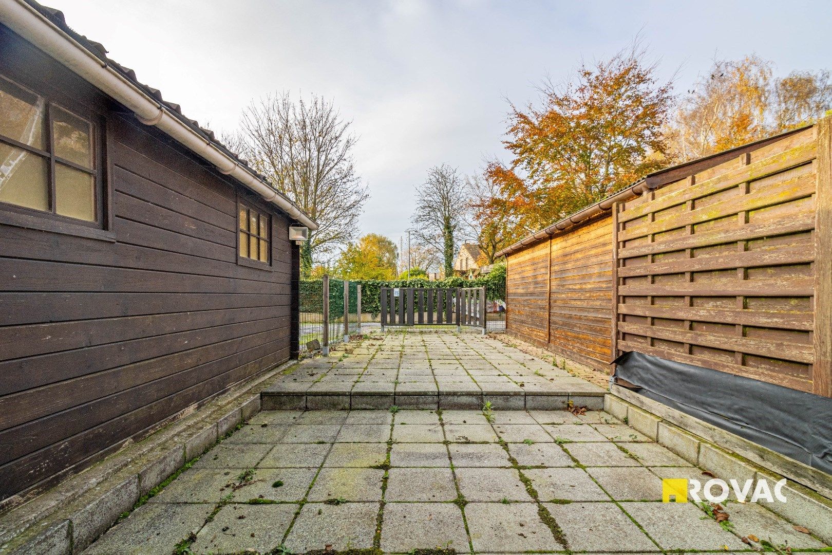 Knusse woning met tuin en uitweg in centrum Lendelede foto 4