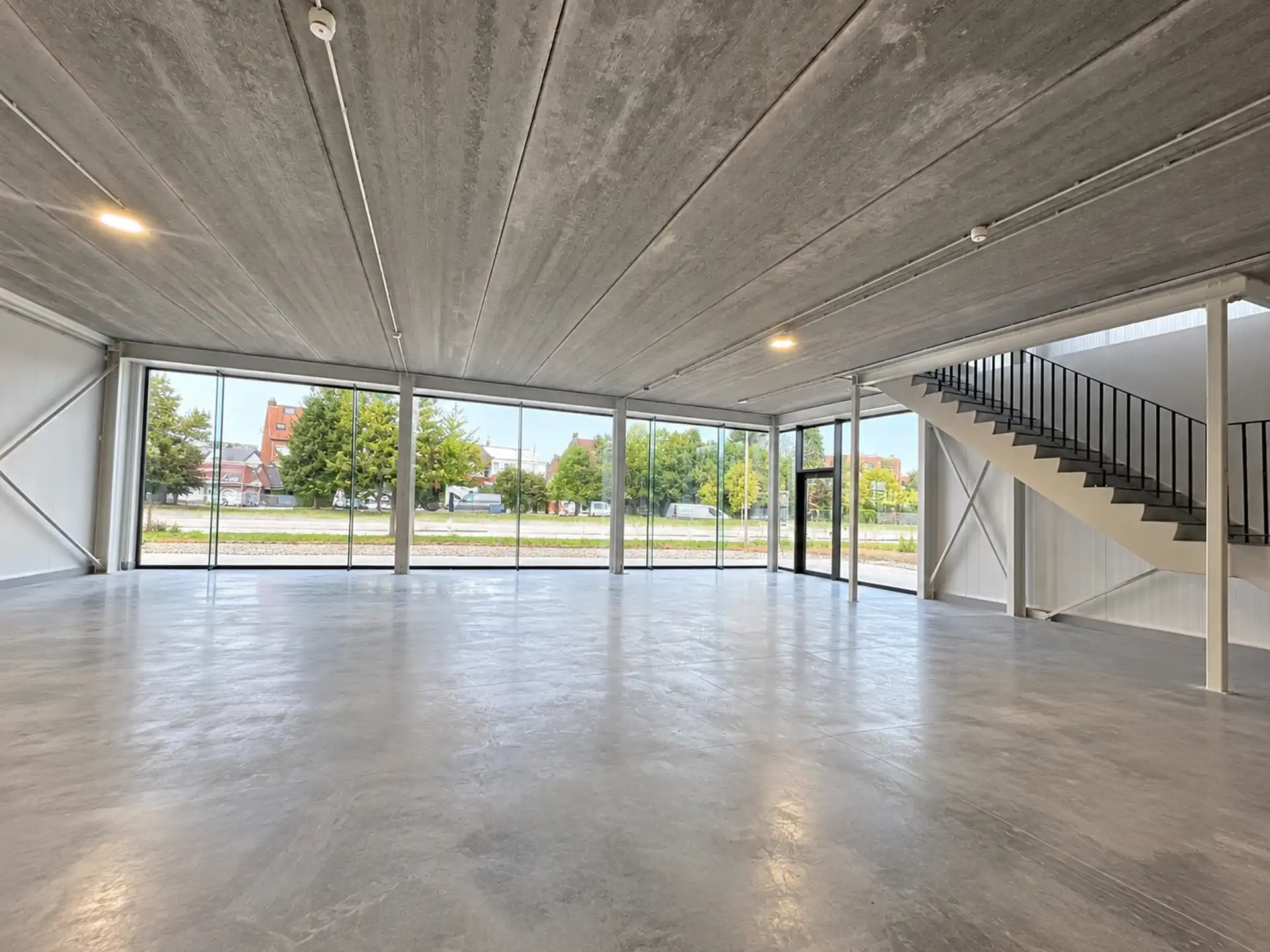 Commerciële unit op zichtlocatie te huur in Herentals foto 5