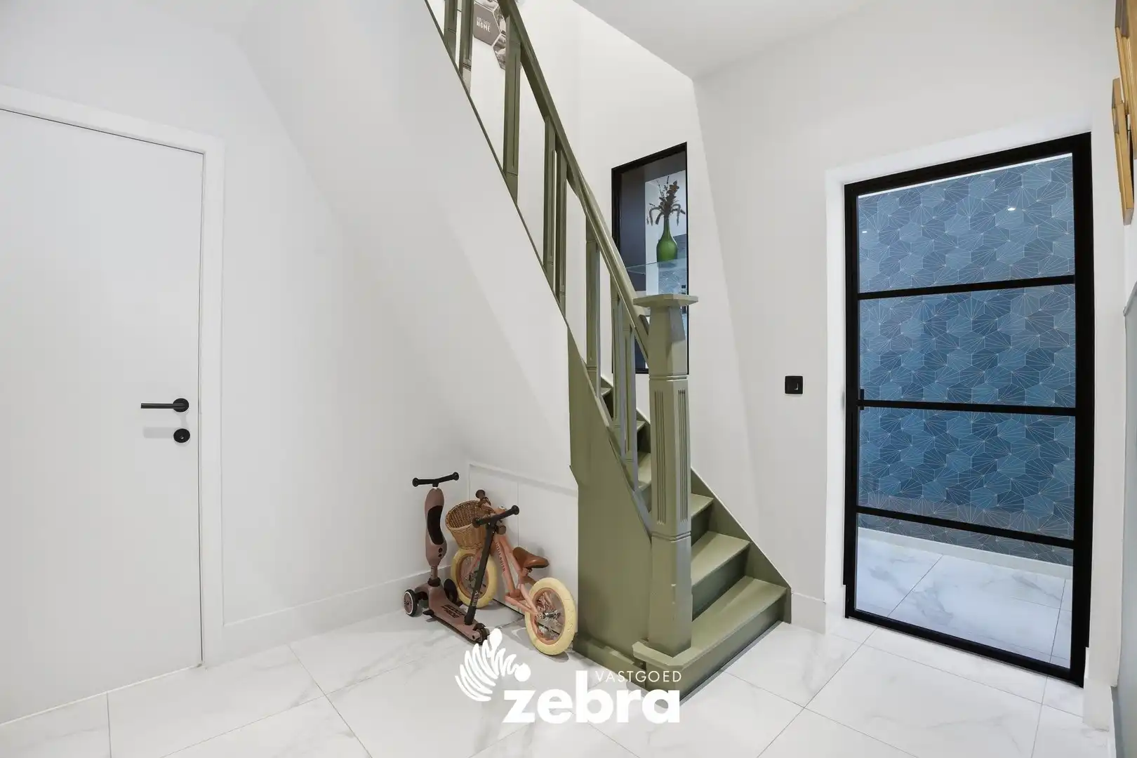 Uitzonderlijk grote rijwoning met 4 slaapkamers in Roeselare foto 3