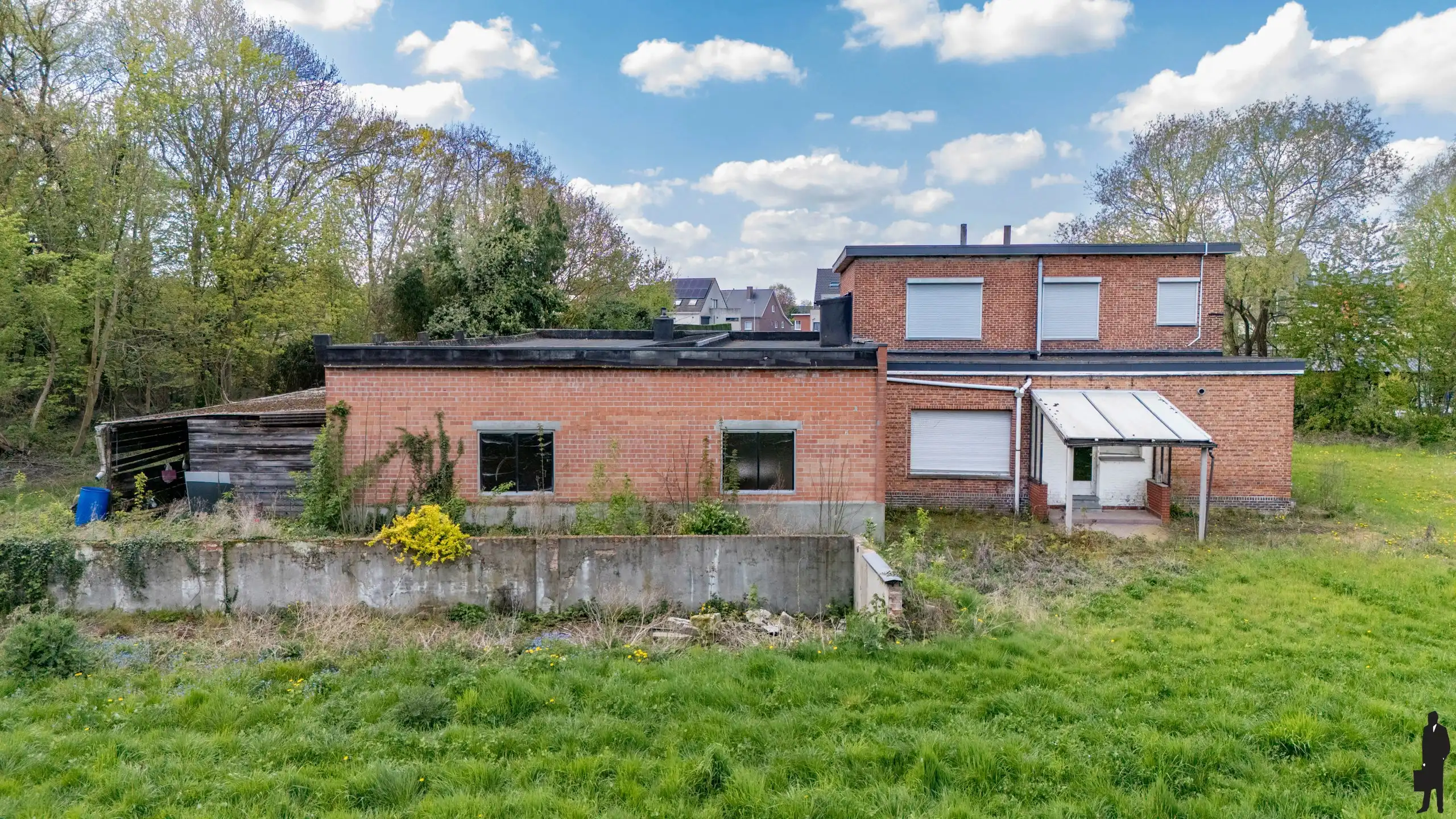 Unieke renovatiekans pal in het centrum van Aartselaar foto 21