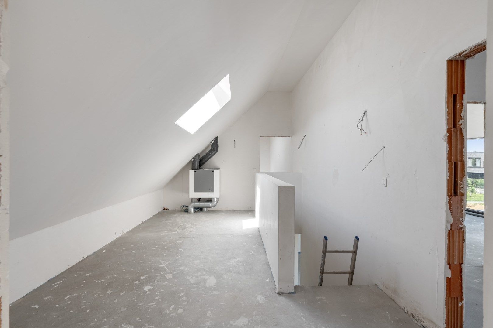 Authentieke hoeve, getransformeerd tot 2 exclusieve casco+ BEN woningen!  foto 16