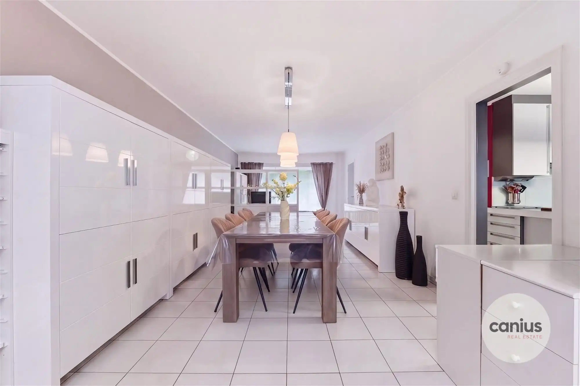 INSTAPKLARE EN VERZORGDE HALFOPEN BEBOUWING MET RUIME TUIN EN DRIE SLAAPKAMERS IN LANDEN foto 7