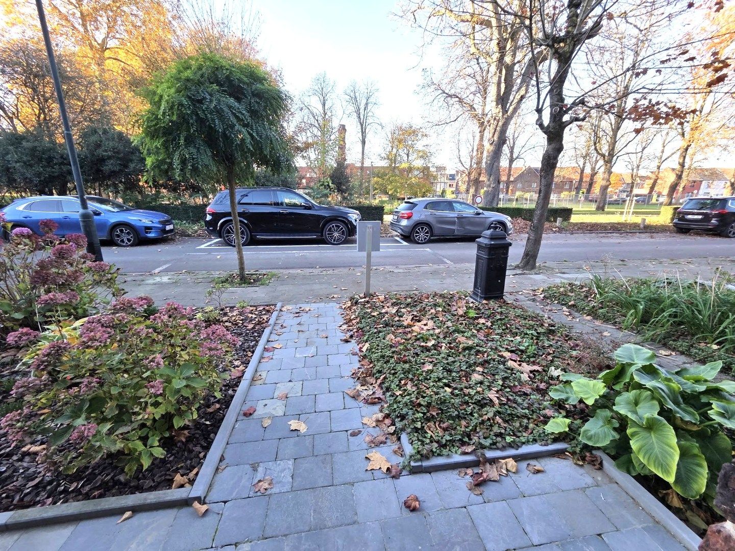 Charmante woning in aangename woonwijk foto 12