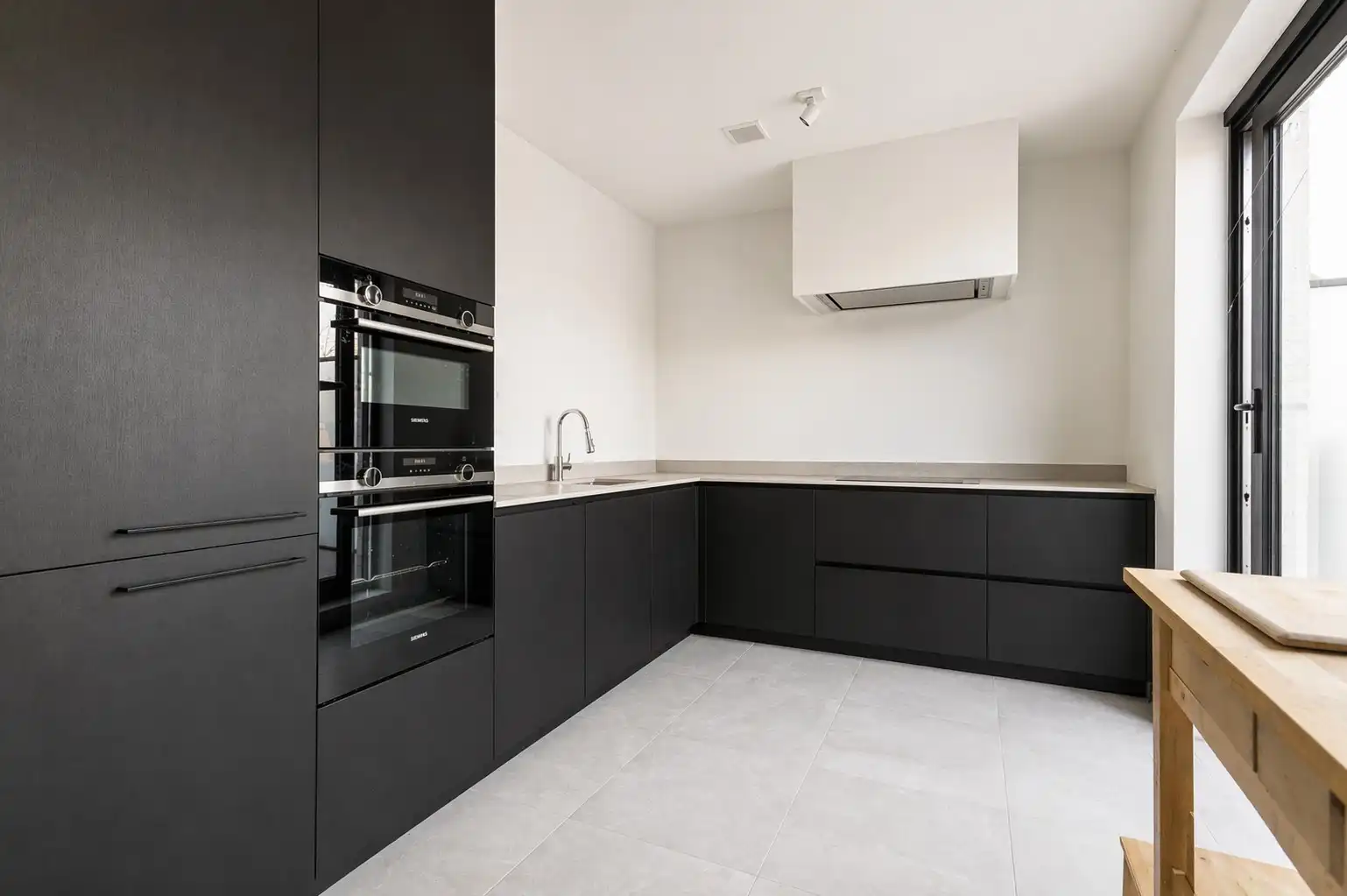 Recent appartement met terras in het centrum foto 3