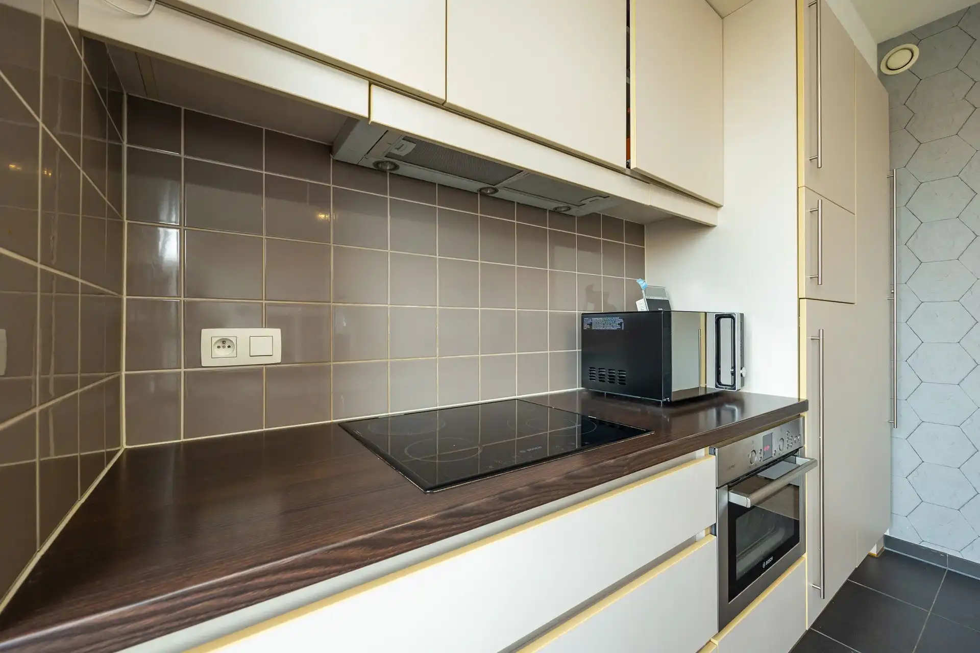 Lichtrijk 2-slaapkamerappartement op toplocatie in Hoboken! foto 8