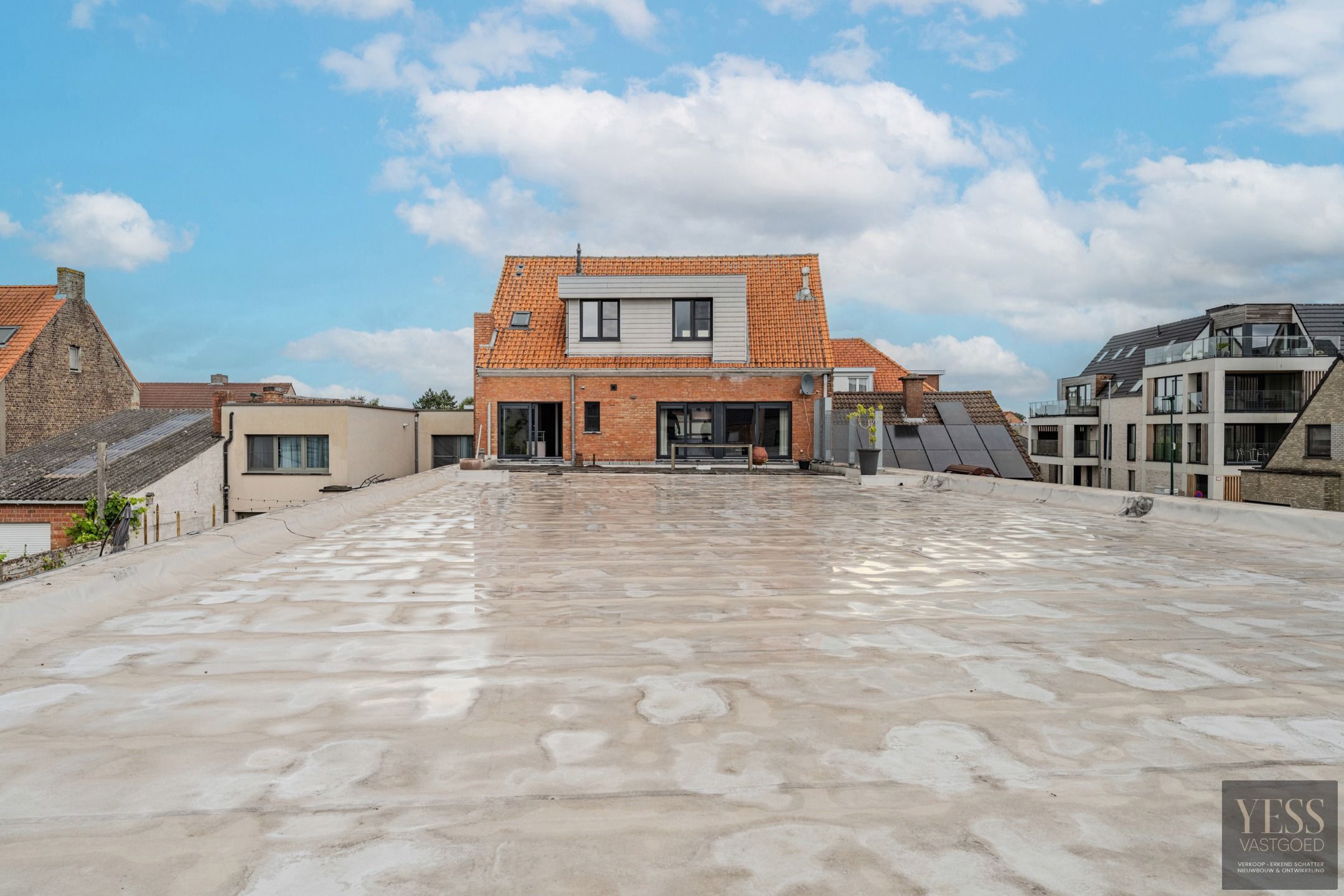 Uniek pand 236m2 bewoonbaar + atelier/winkel/opslag 475m2! foto 27