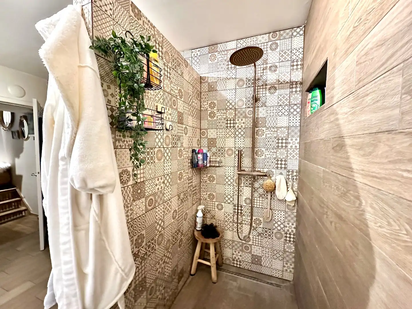 TE KOOP: goed draaiende horecazaak met woonst in centrum Tongeren foto 25