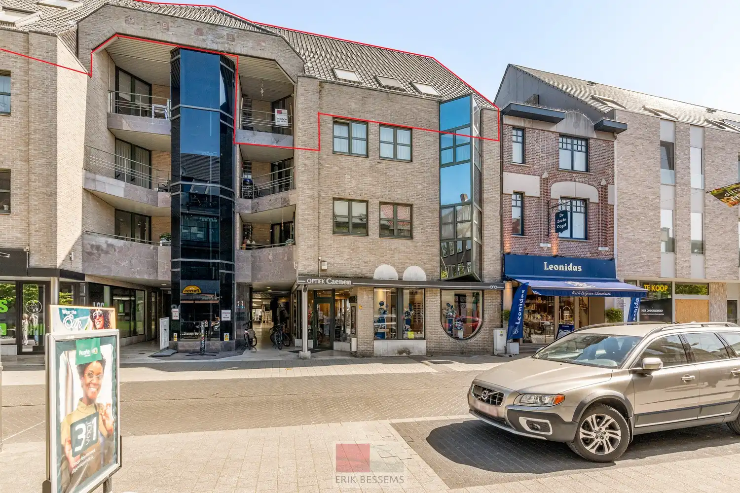 Duplexappartement gelegen op de 3de en 4de verdieping van Residentie Passage Begas. foto {{pictureIndex}}