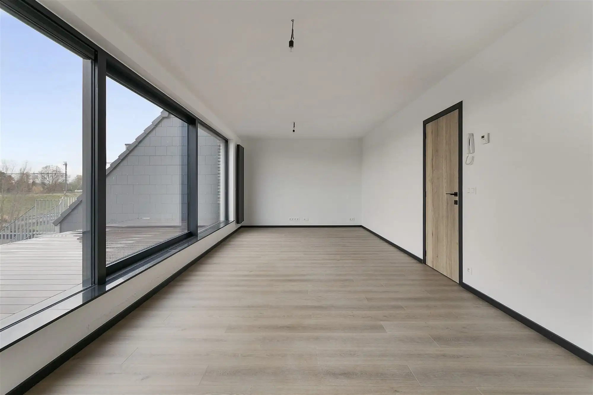 Appartement met 1 slpk en 2 ruime terrassen vlakbij het centrum van Deinze en de mooie Leiestreek foto 5