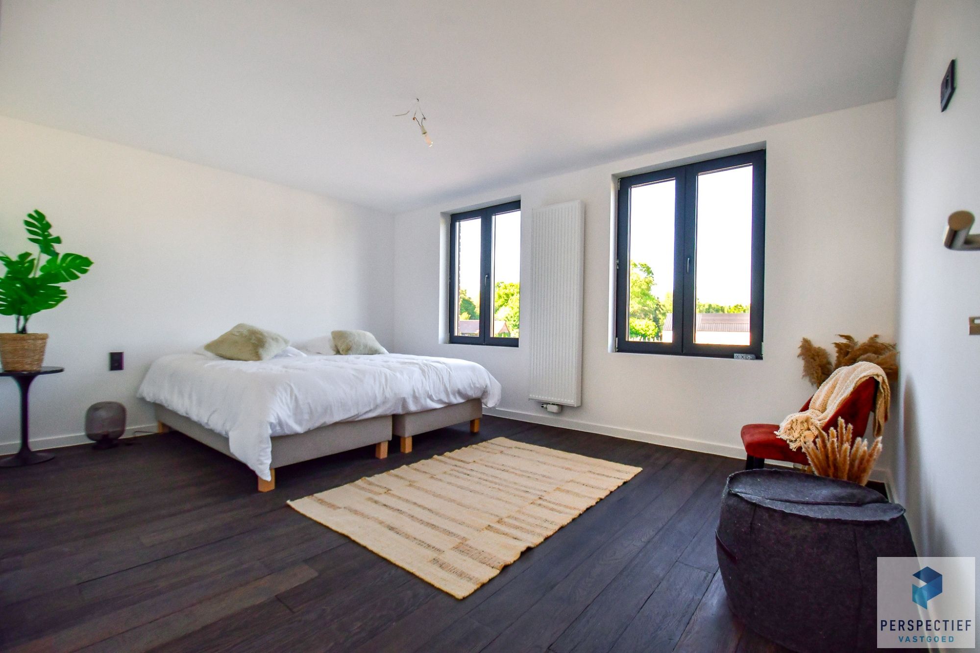 Stijlvol gerenoveerde woning met tuin op toplocatie foto 11