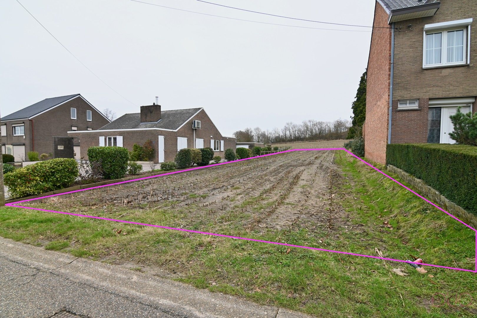 Halfopen bebouwing van 4a 70ca in een landelijke omgeving nabij het centrum van Tongeren foto 1