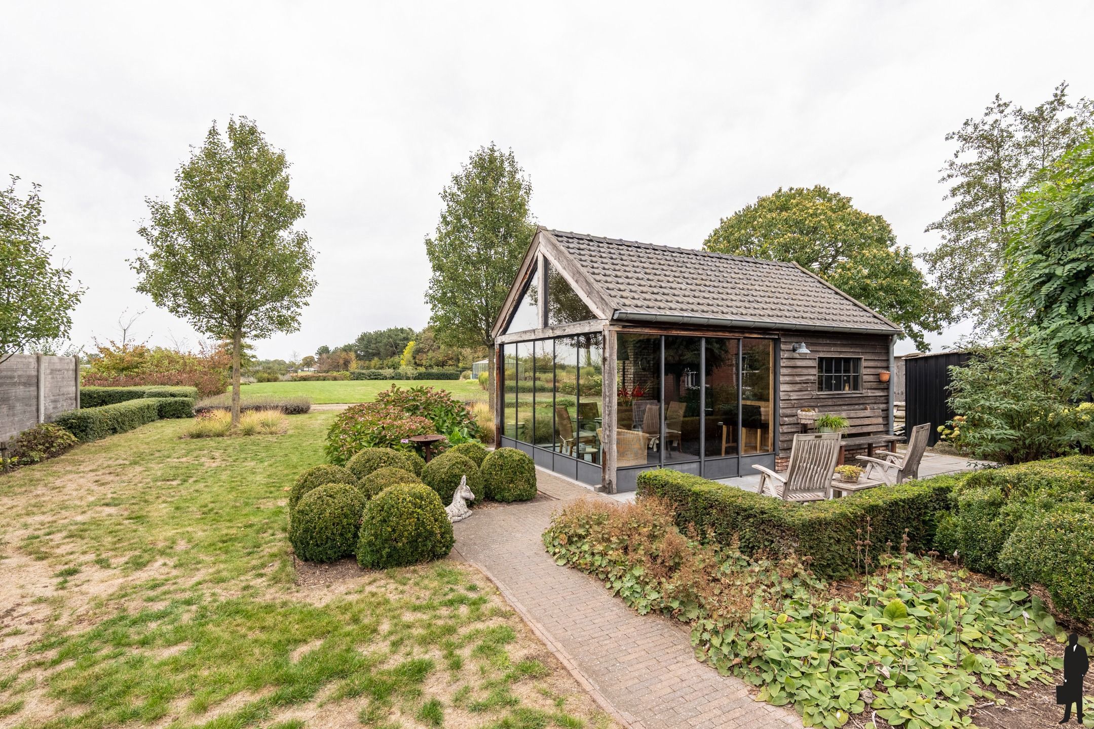 Landelijke woning met 3 slpk. en vrij uitzicht op een perceel van ca. 3.400 m² foto 21