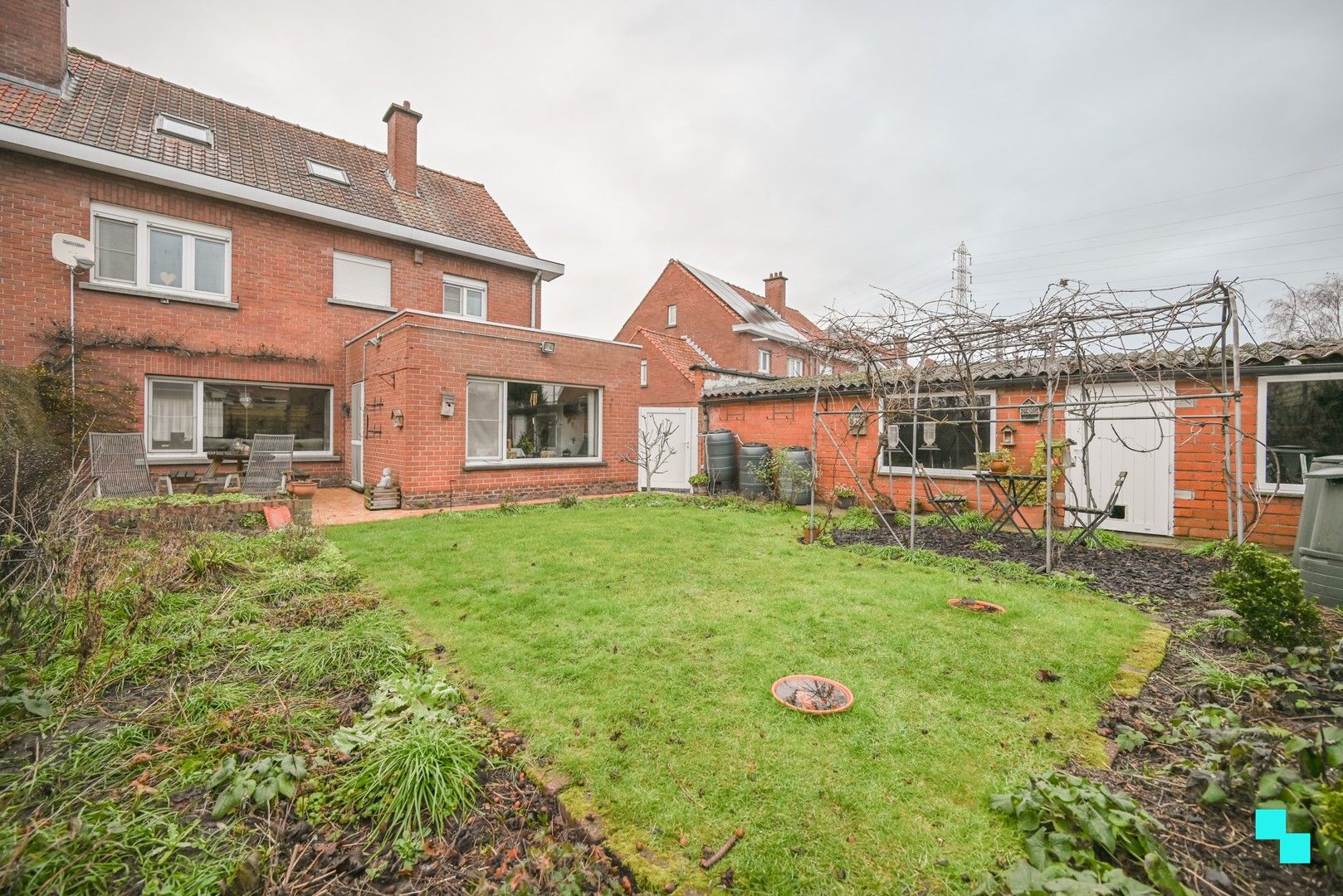 Verrassend ruime ééngezinswoning in Emelgem foto 15