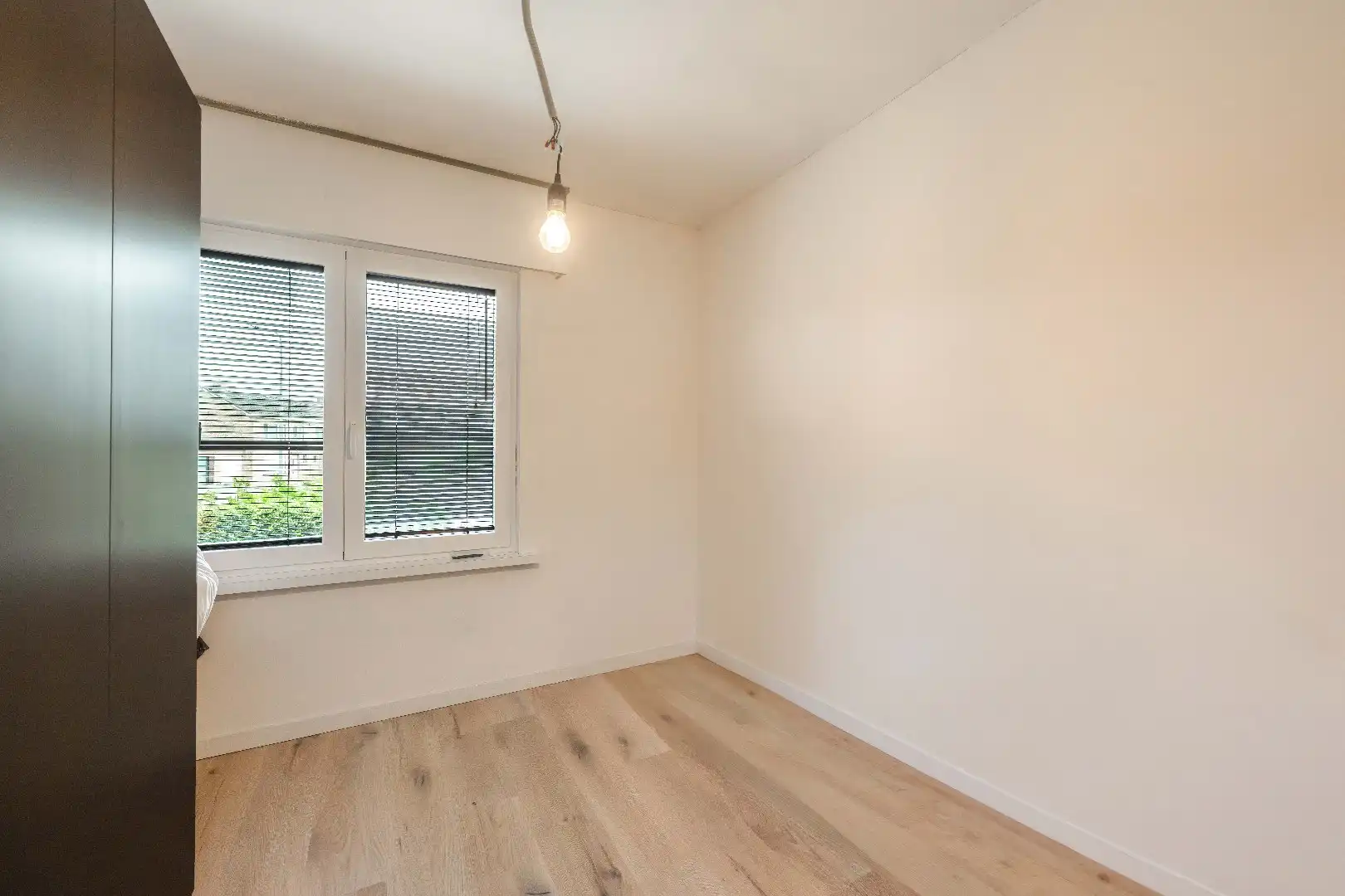 GERENOVEERDE (2021) HALF OPEN BEBOUWING OP 417 m² foto 18