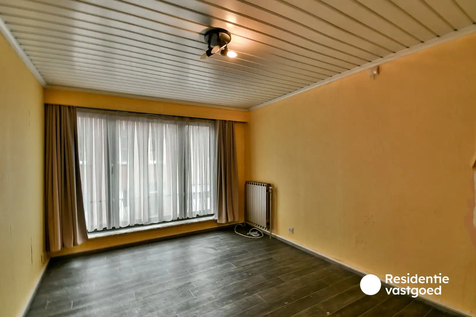 Renovatieproject met veel potentieel in het hart van Torhout! foto 6