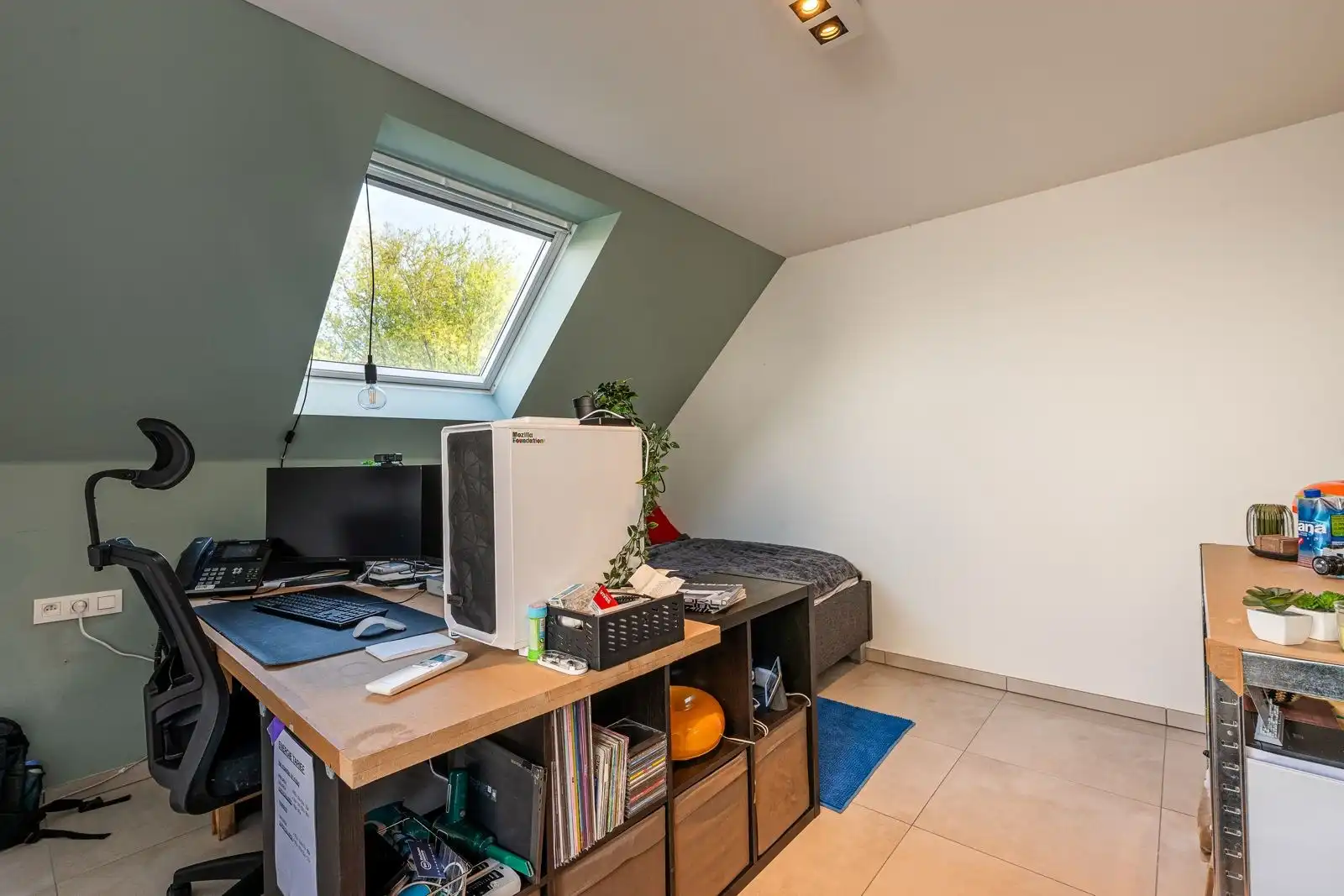 Recente woning met parking en tuin te Moerkerke-Damme foto 15