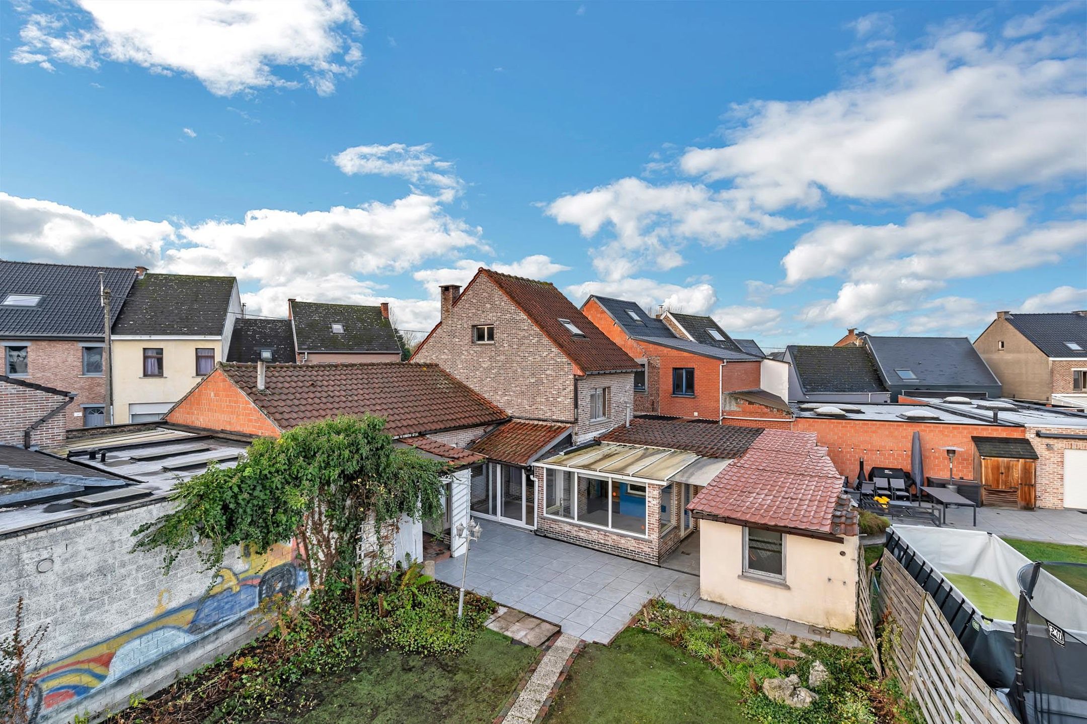 Te renoveren woning op toplocatie in Lede foto 9