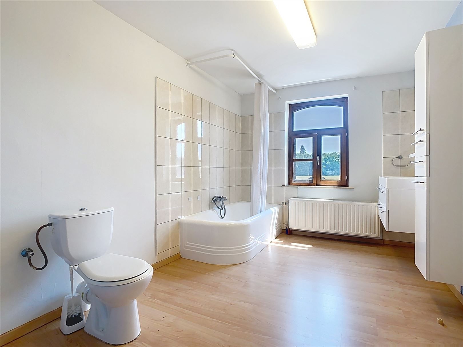 Ruime landelijke woning, bijgebouw, tuin en weide, 75a 79ca foto 65