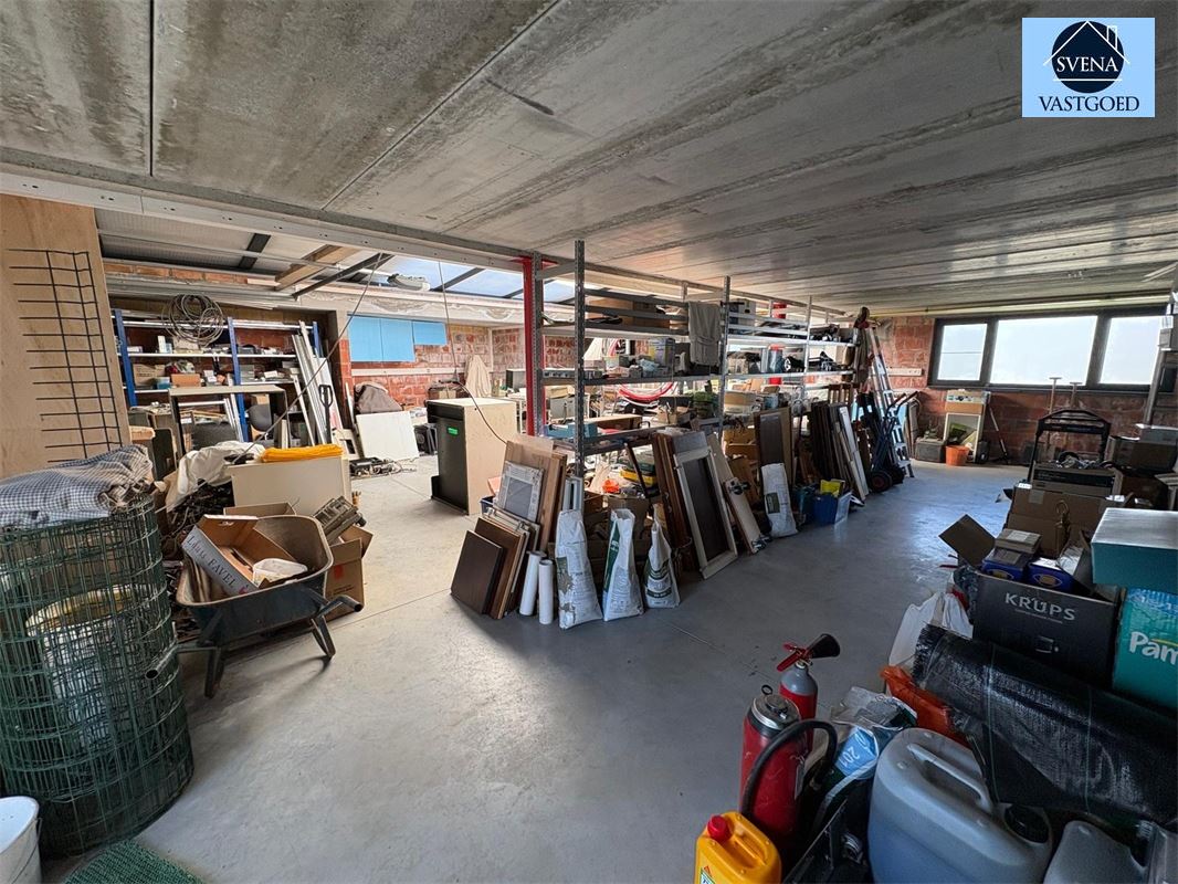 APPARTEMENT MET MAGAZIJN GELEGEN IN KMO ZONE foto 15