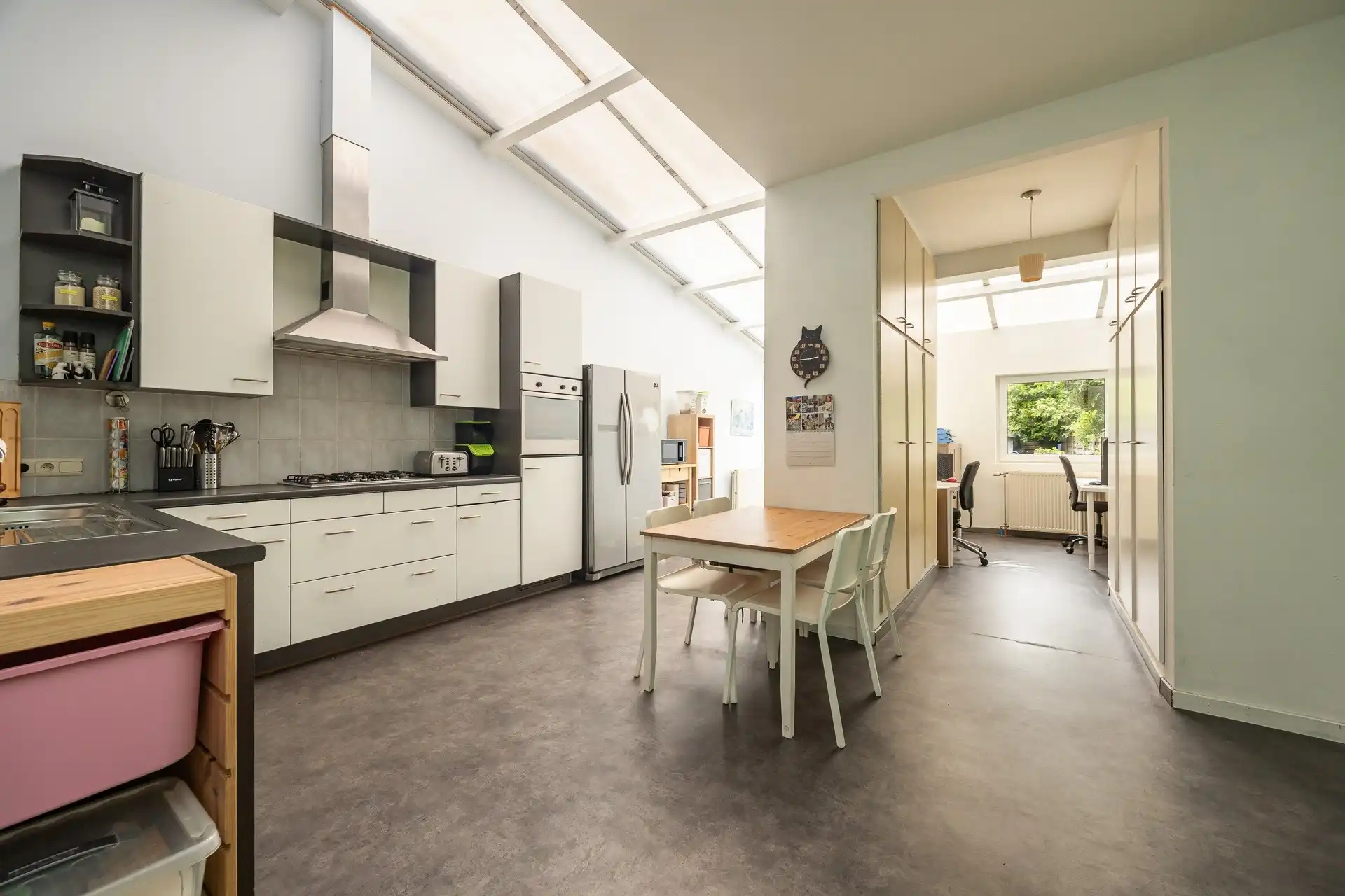 Instapklare woning met 4 slaapkamers in Wilrijk foto 10