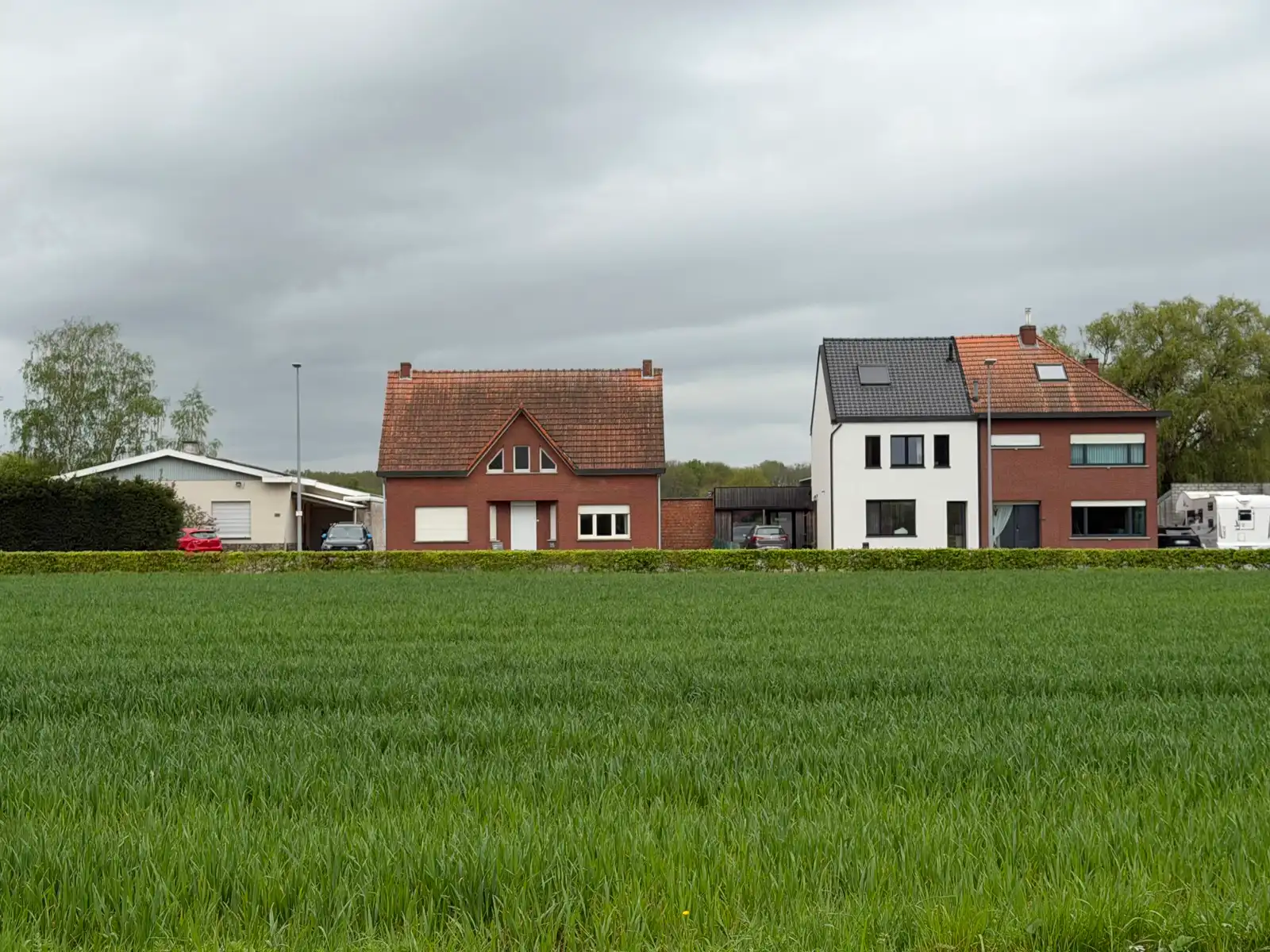 Vrijstaande woning met veel potentieel op mooie locatie. foto 2