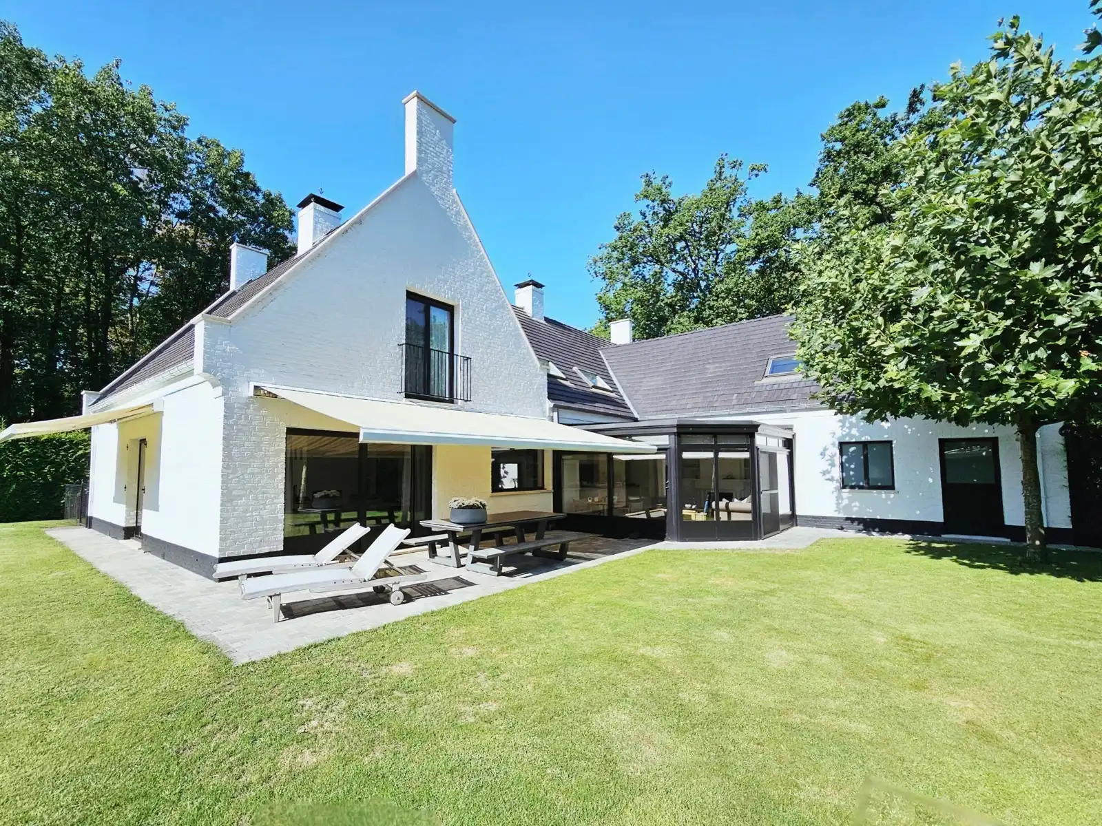 Luxe villa met gelijkvloers wonen en wellness 1.413 m² foto 12