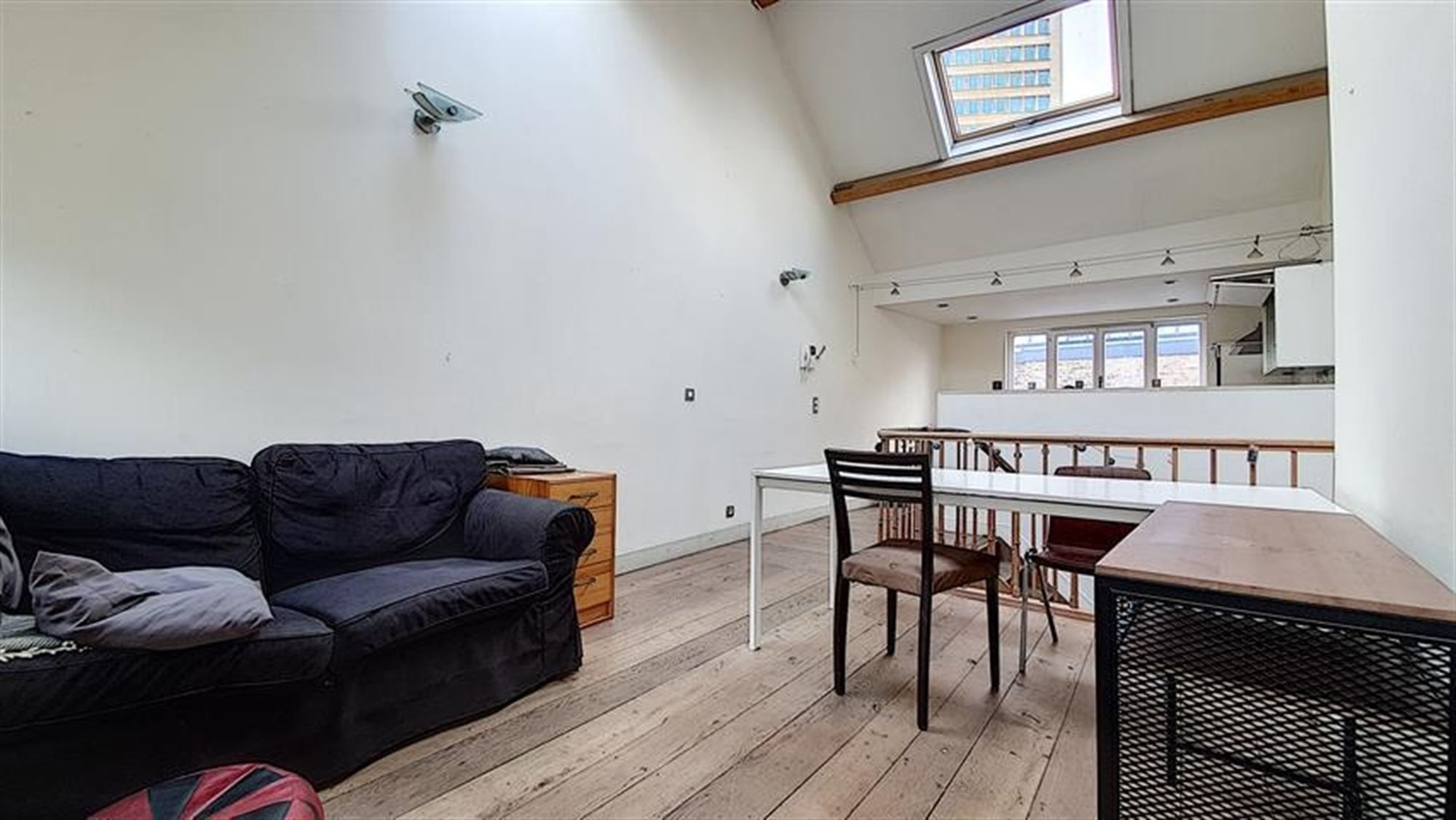 BRUSSEL / In historische Zavel wijk - Prachtig triplex appartement met 3 slaapkamers foto 5