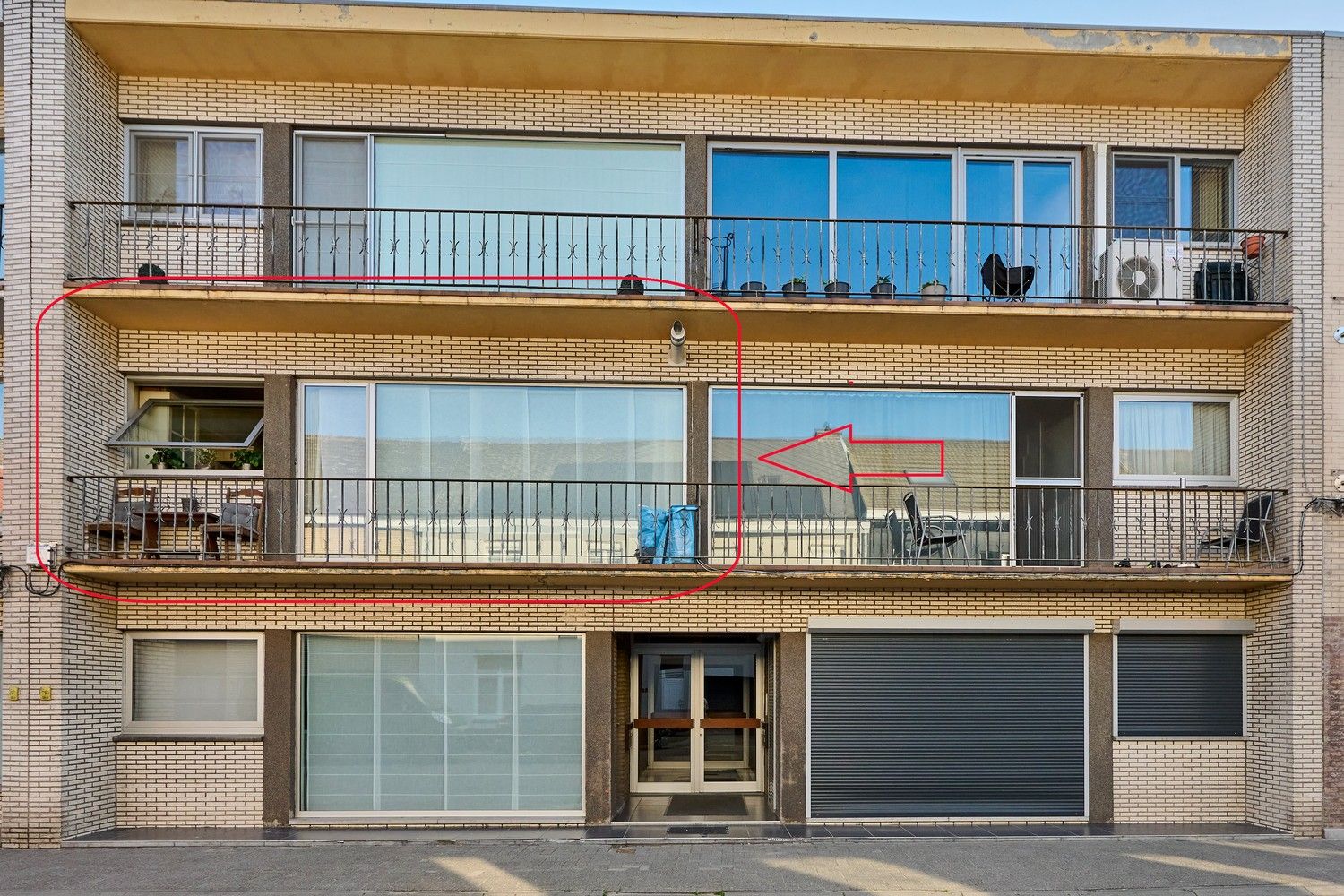 Goed onderhouden Instapklaar appartement met aangenaam wooncomfort gelegen op een gegeerde locatie foto {{pictureIndex}}
