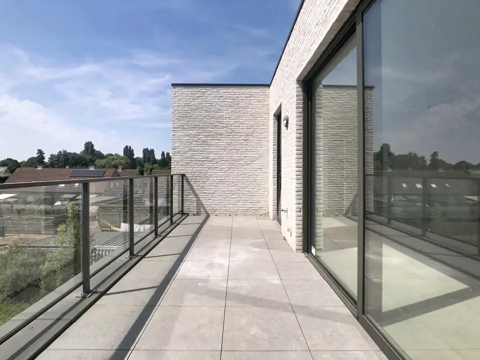 Exclusieve penthouse met 3 slaapkamers en 2 terrassen foto 9