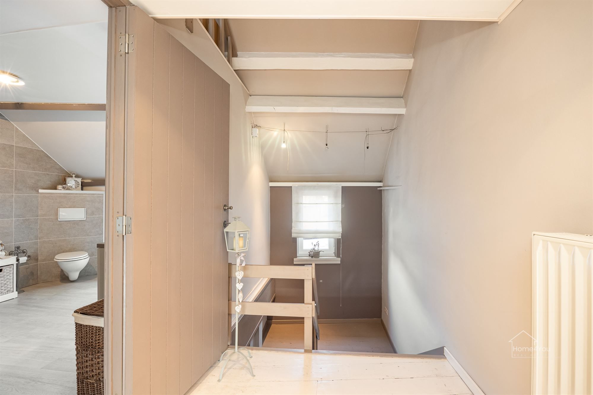 Charmante lichtrijke woning met ruime tuin foto 12