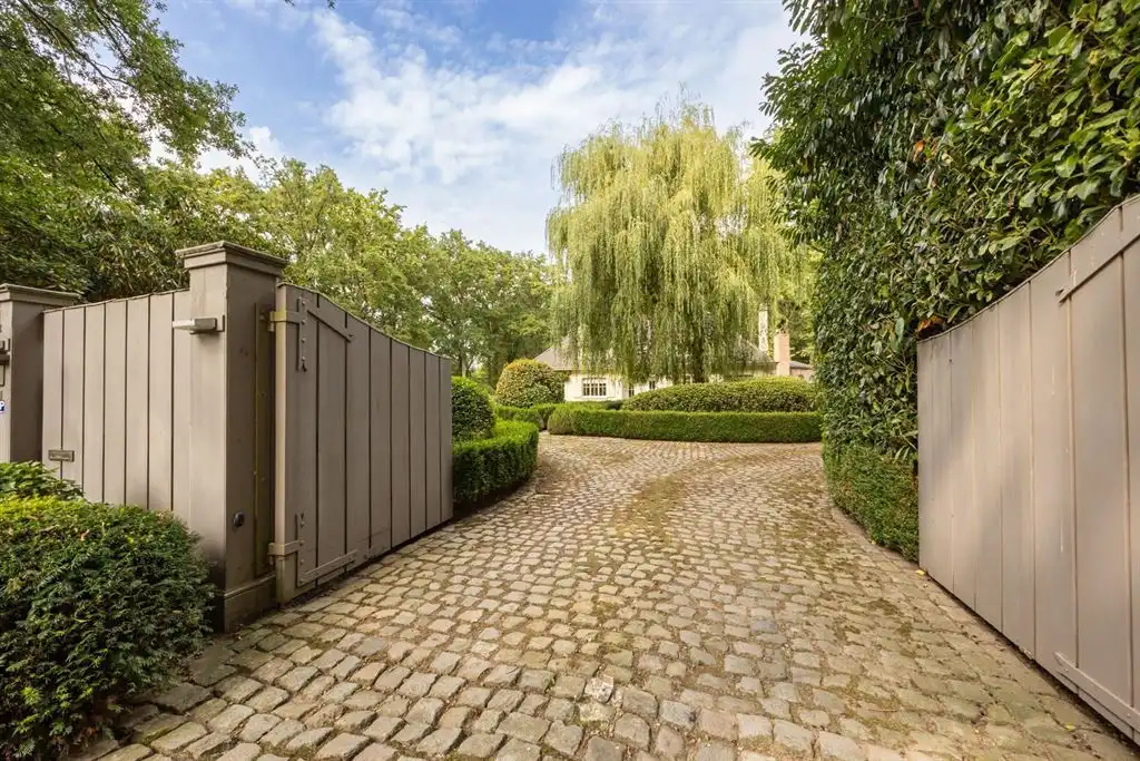 Een villa op een van de mooiste locaties van s-Gravenwezel foto 27