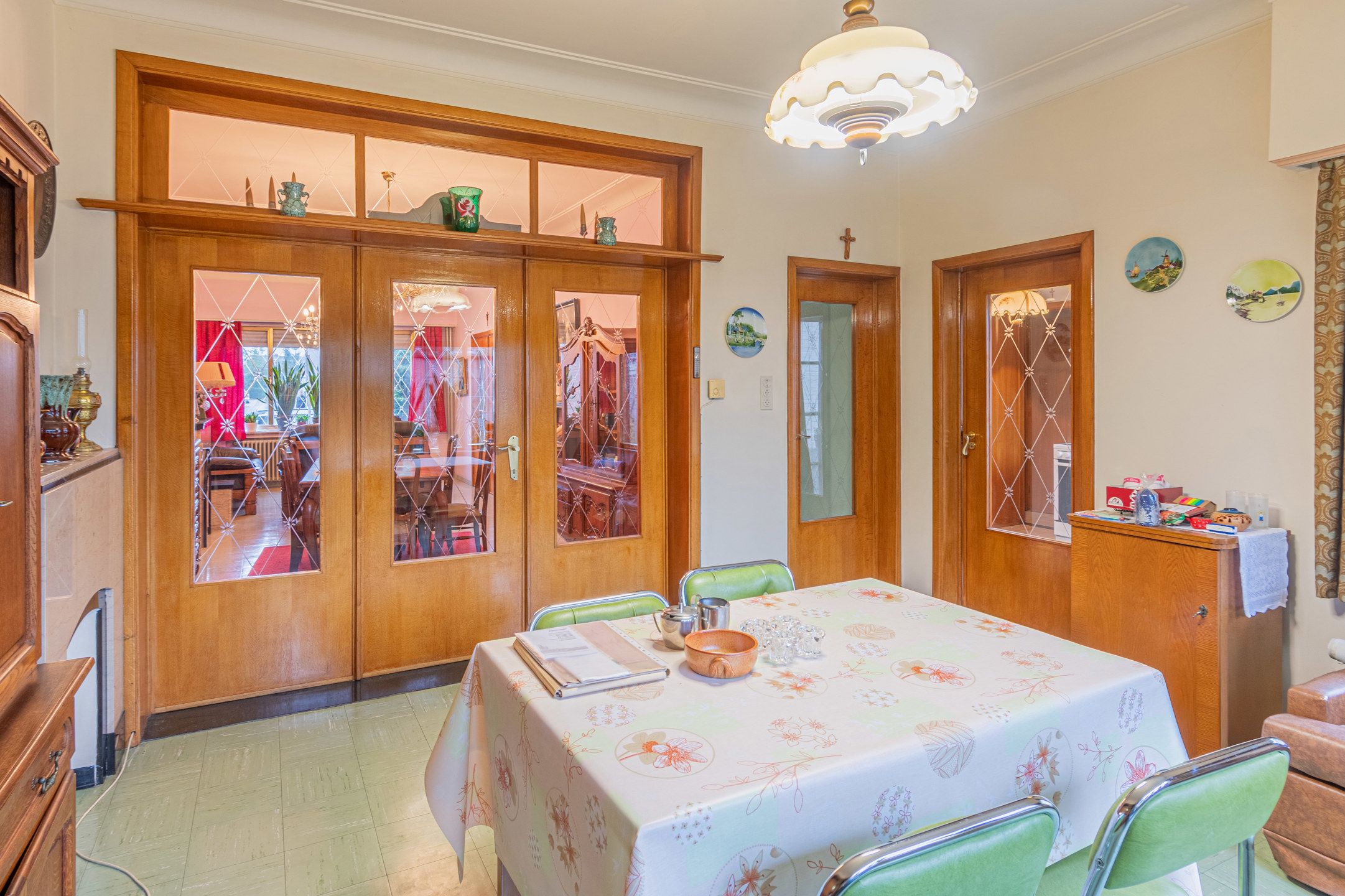 Ruime op te frissen woning met garage en tuin  foto 7