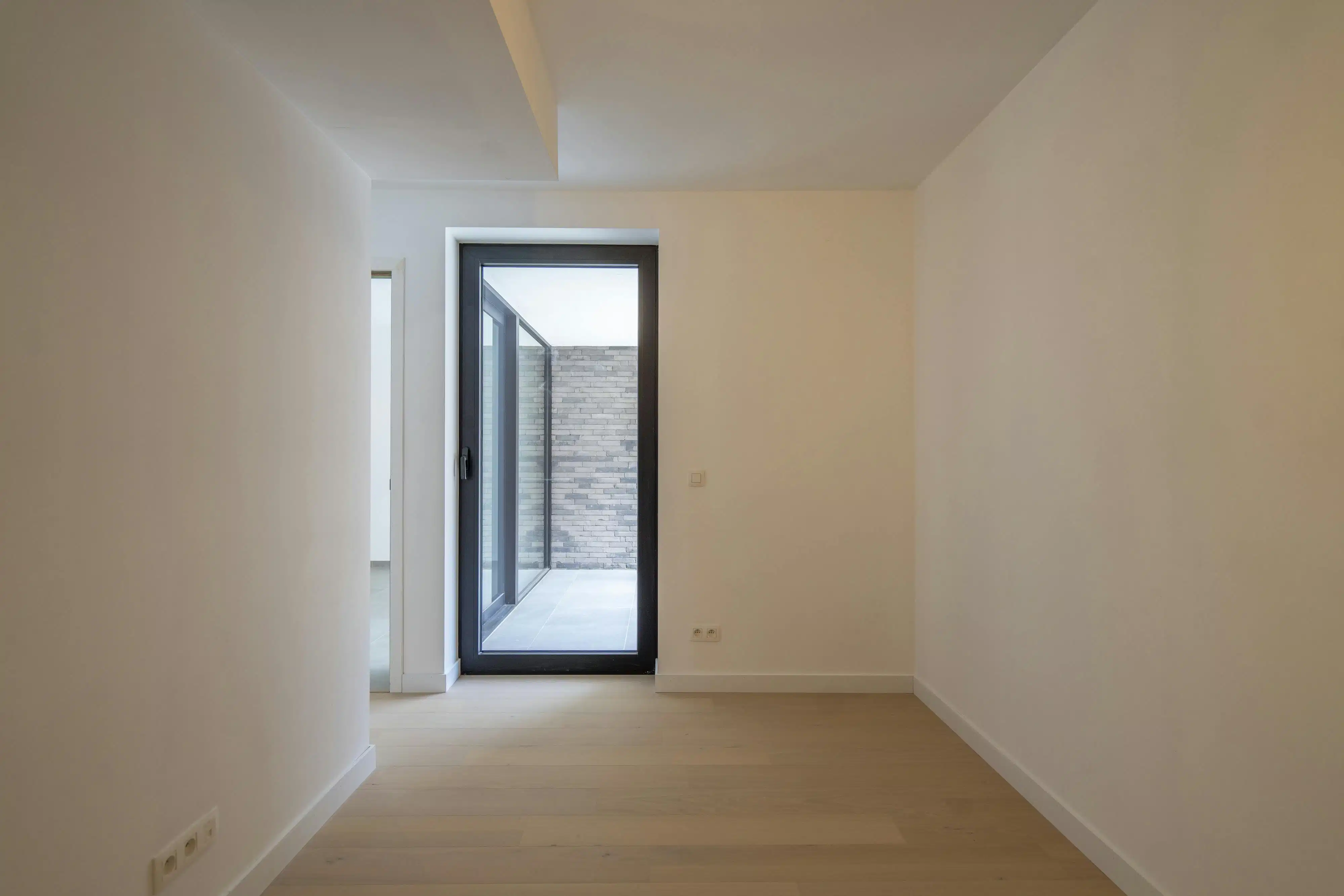 Nieuw en energiezuinig 2-slaapkamerappartement te koop te Wevelgem foto 13