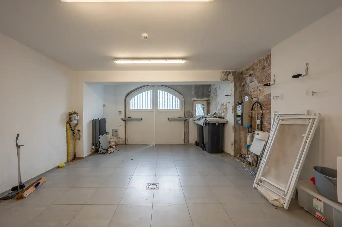 Gerenoveerde villa in Zoute, Knokke-Heist met 4 slaapkamers, tuin, garage, fietsenberging en 227m² hoogwaardige woonruimte. foto 28