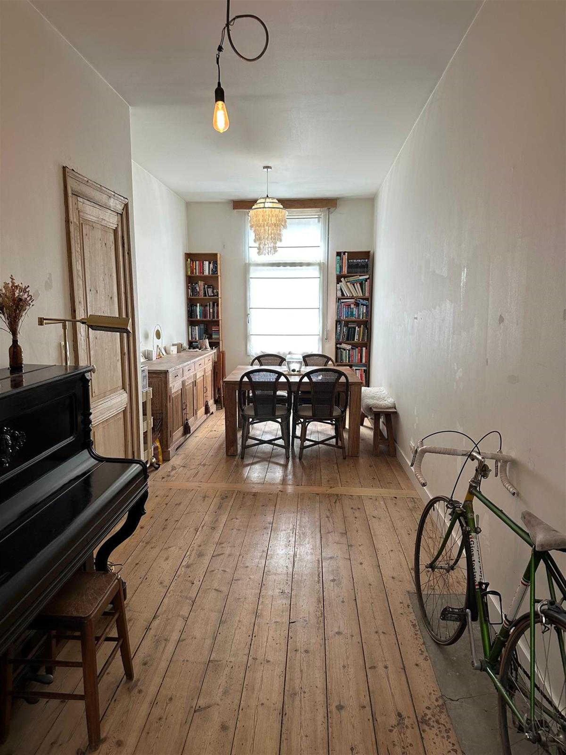 Woning met tuin en 4 slaapkamers! foto 3
