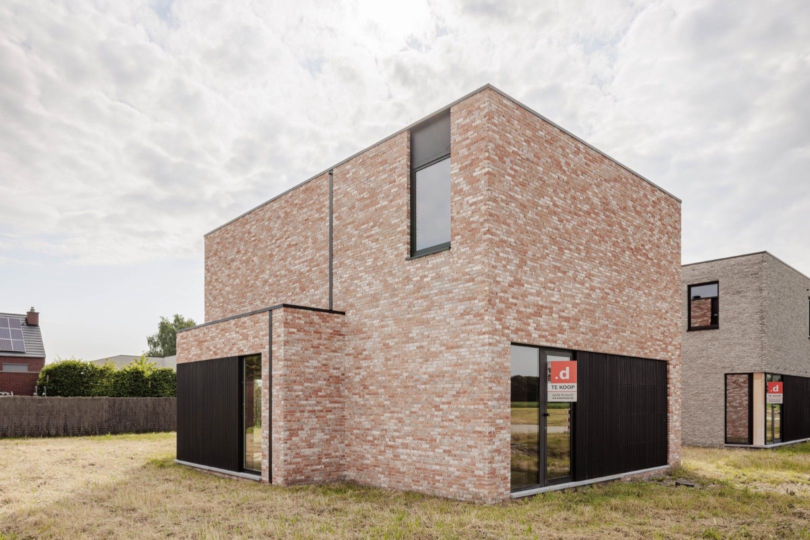 Energiezuinige open bebouwing in nieuwe buurt foto {{pictureIndex}}