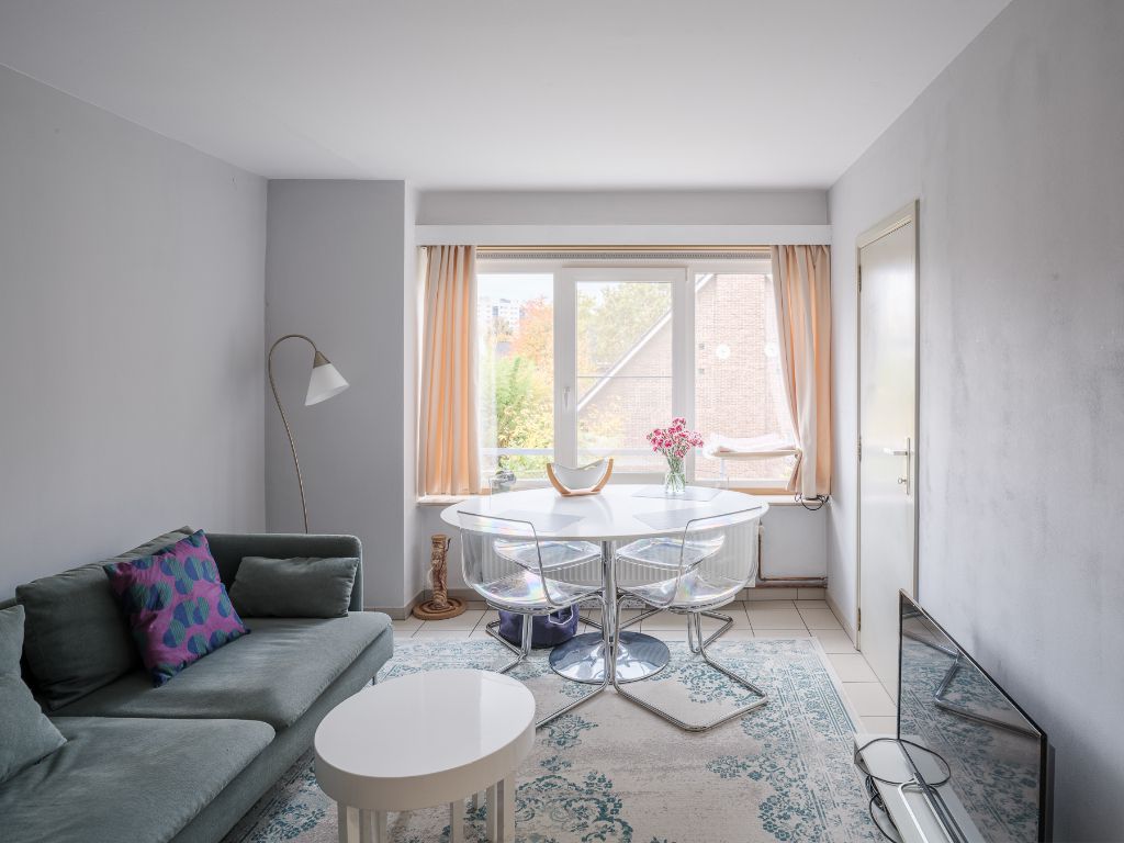Rustig gelegen 1-slaapkamerappartement nabij station Gent-Sint-Pieters foto 2