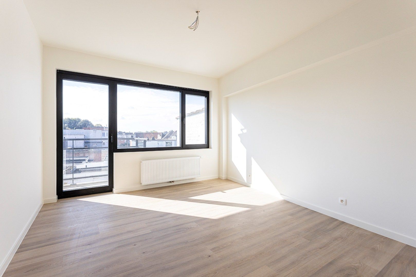 Ruim en modern appartement (vernieuwbouw) met 3 slpks nabij De Roma foto 11