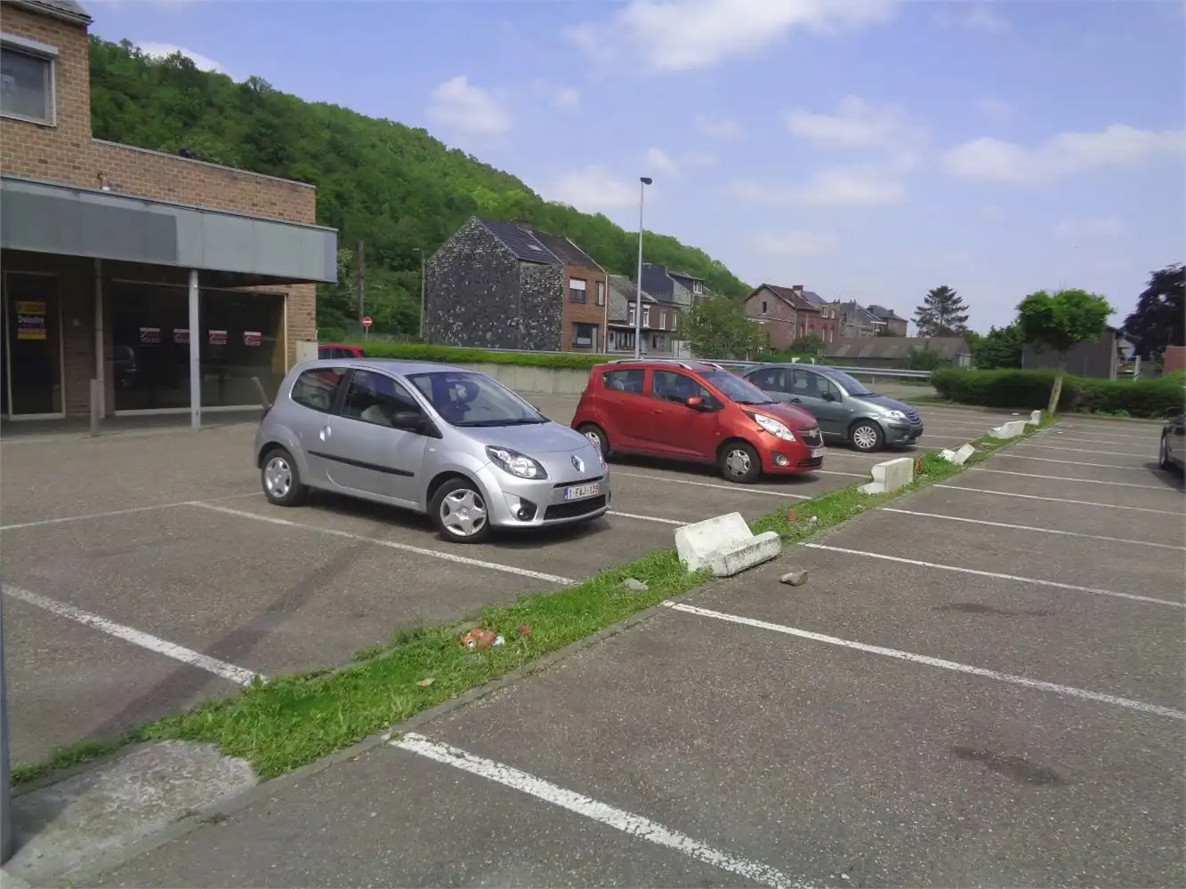 Commercieel gelijkvloers 1.015 m² foto 2