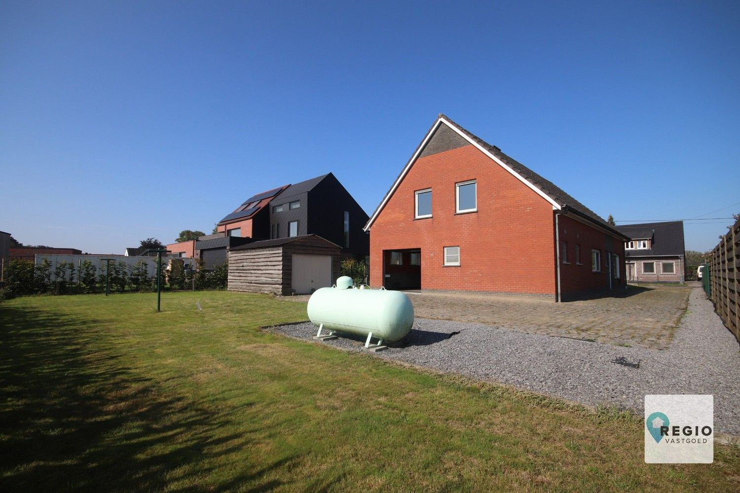 Uitzonderlijk gunstig gelegen gezinswoning met landelijk verzicht. foto 25