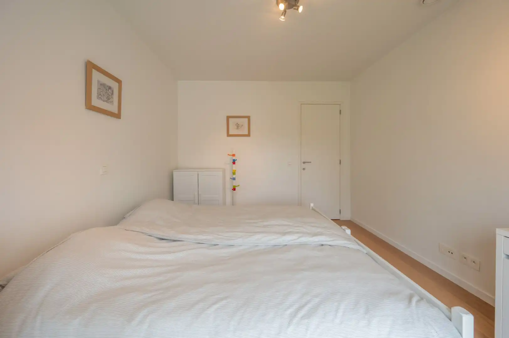 Instapklare woning met 5 slaapkamers aan de Oosthoek. foto 14